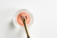 Blurred blush is de zomerse make-uptrend die je wil proberen